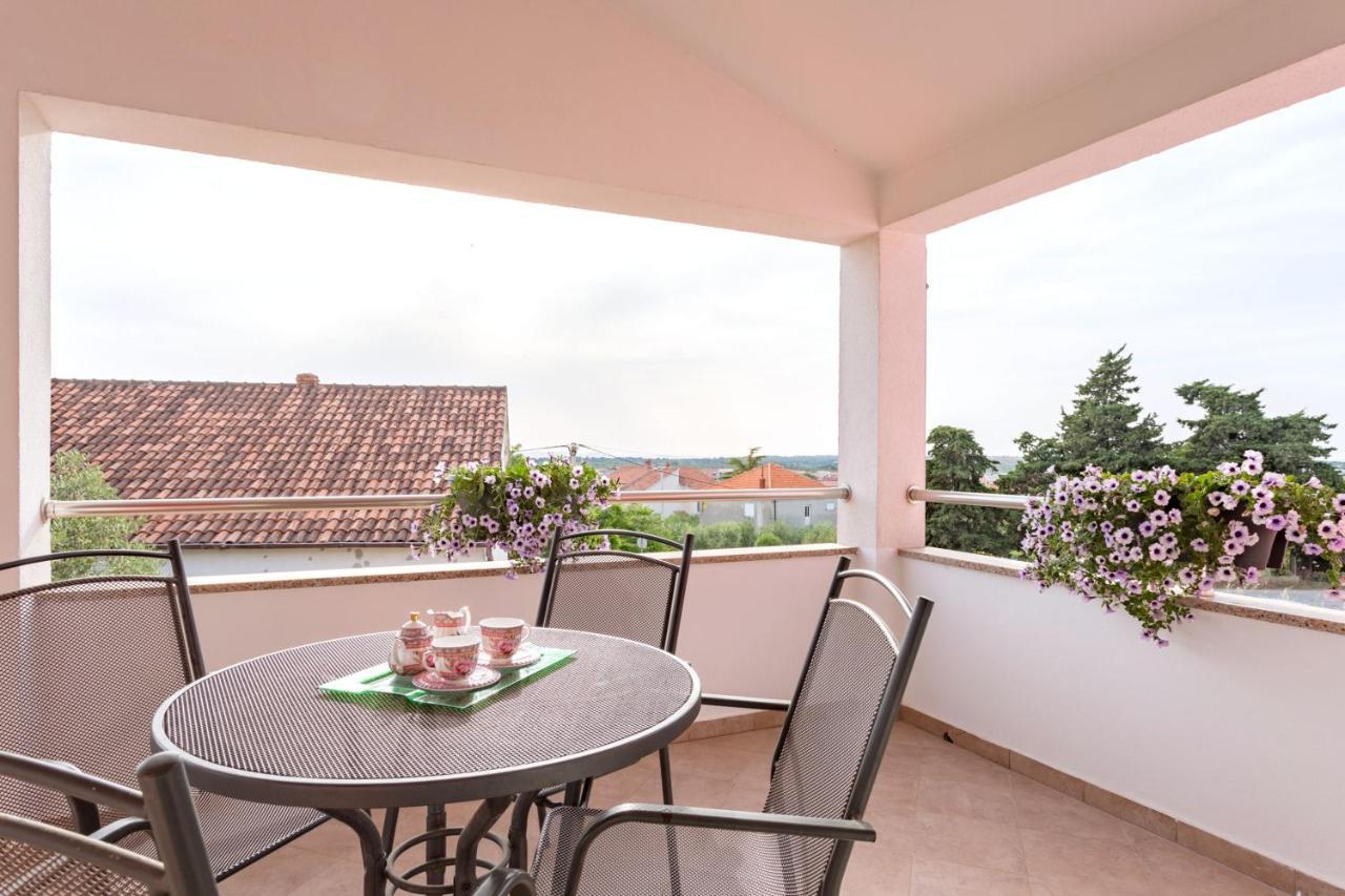 Turta Apartment Zadar Buitenkant foto